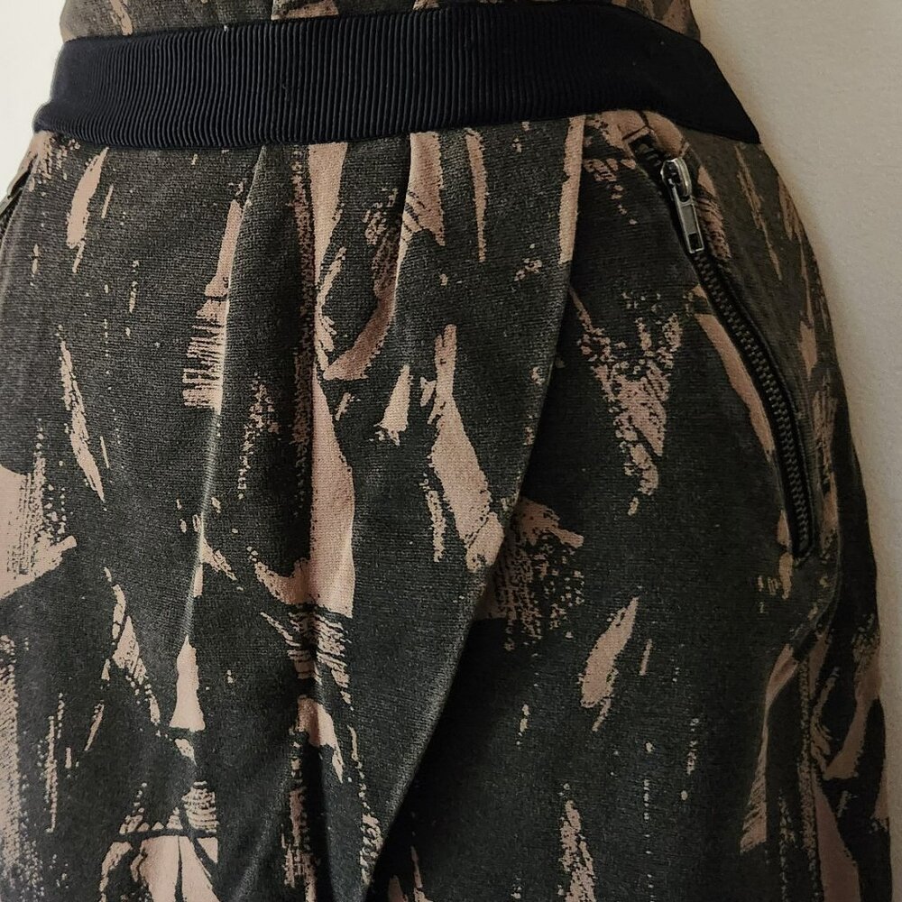Simply Vera Vera Wang skirt sz 4 paperbag waist green print EUC - Picture 2 of 2